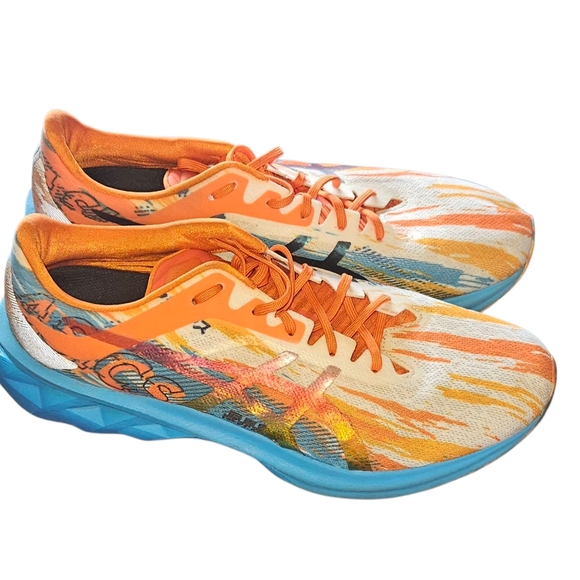 ASICS Novablast - Picture 5 of 8